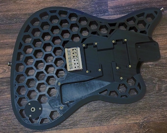 Jaguar Electric Guitar (Body only) - Lynx - humbucker, fixed bridge, full size, 6 string, through body Mustang