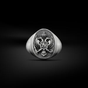 Handmade Oxidized Silver Eagle Oval Signet Ring for Men, Eagle Headed with Wings Creature Men Ring Jewelry, Best Wedding Day Gifts for Groom