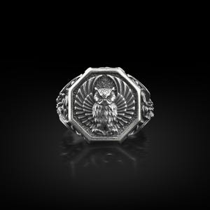 Engraved Owl Animal Signet Men Silver Ring, Minimalist Bird Ring for Best Friend in Oxdized Silver, Geometric Nature Ring, Owl Jewelry