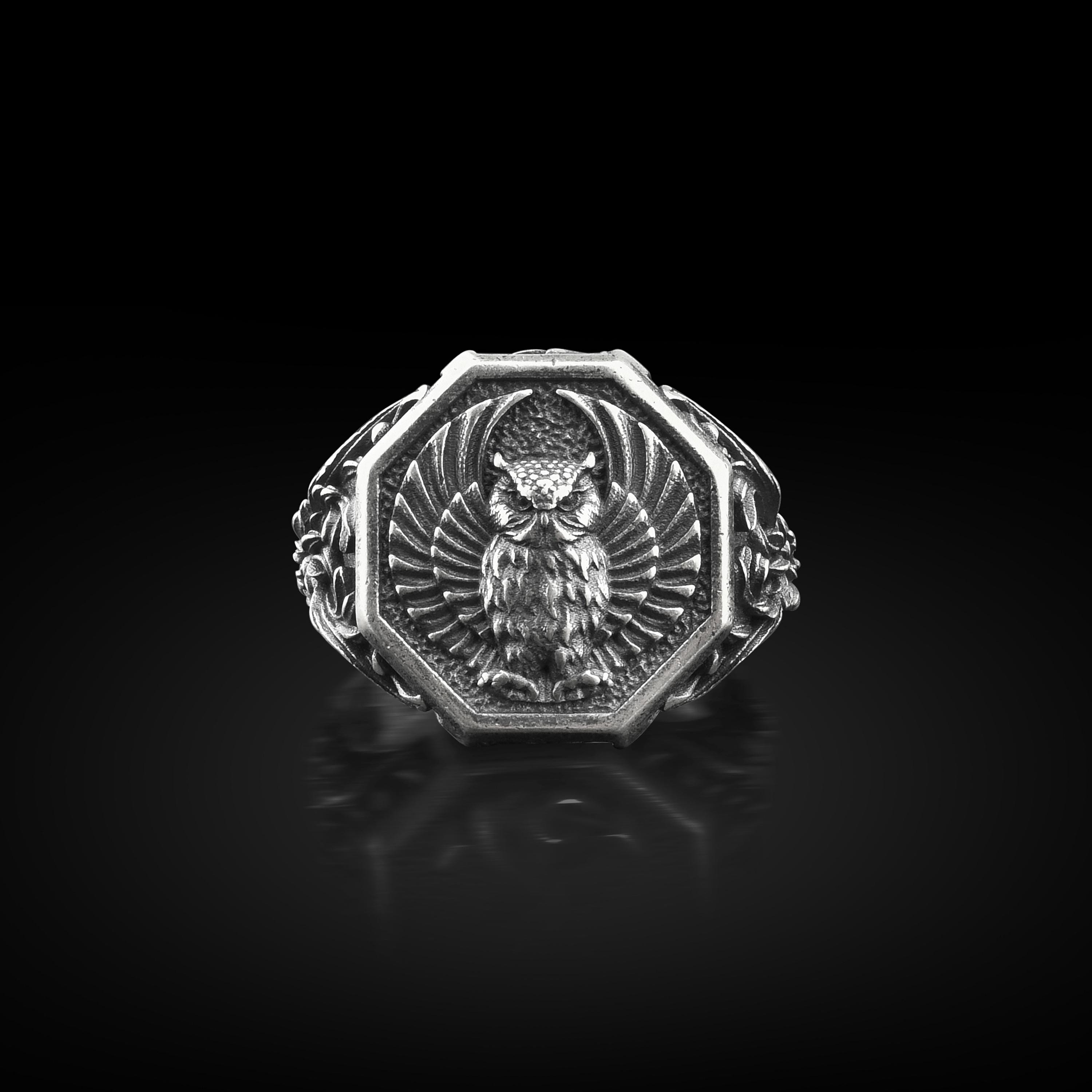 Engraved Owl Animal Signet Men Silver Ring, Minimalist Bird Ring for Best Friend in Oxdized Silver, 