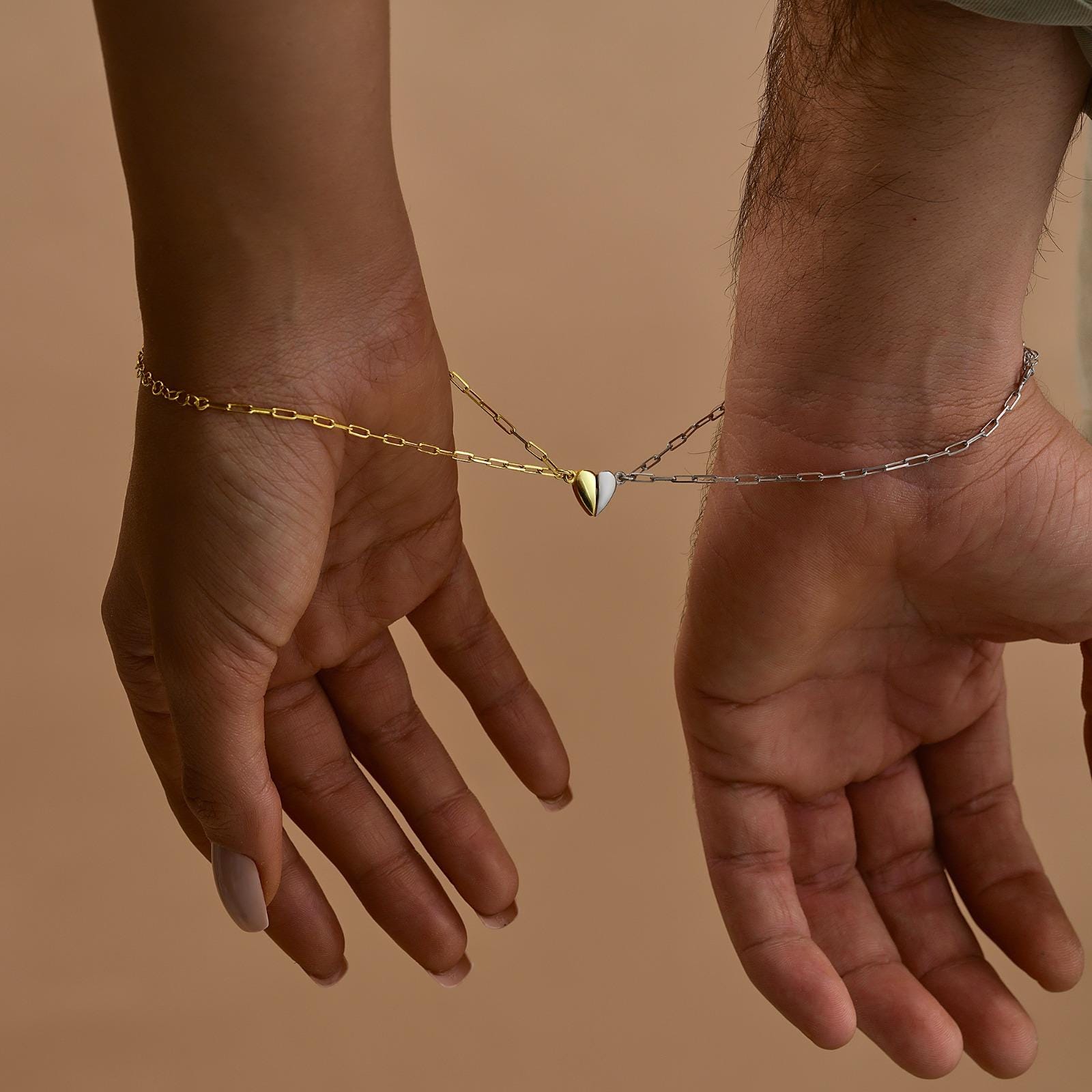 Set Di 2 Braccialetti Magnetici Personalizzabili Per Coppie, Con Ciondolo A Cuore Che Si Attrae, Idea Regalo Per Anniversario E Fidanzati, Rame Antiossidante