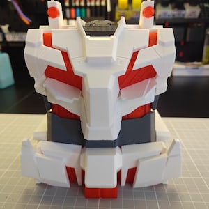 RX-0 Unicorn Gundam TCG Deck Box