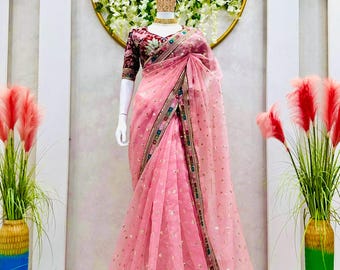 Sari in seta rosa chiaro – camicetta firmata, bordo ricamato