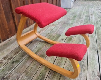 STOKKE BALANS VARIABLE Ergonomic Kneeling Chair by Peter Opsvik