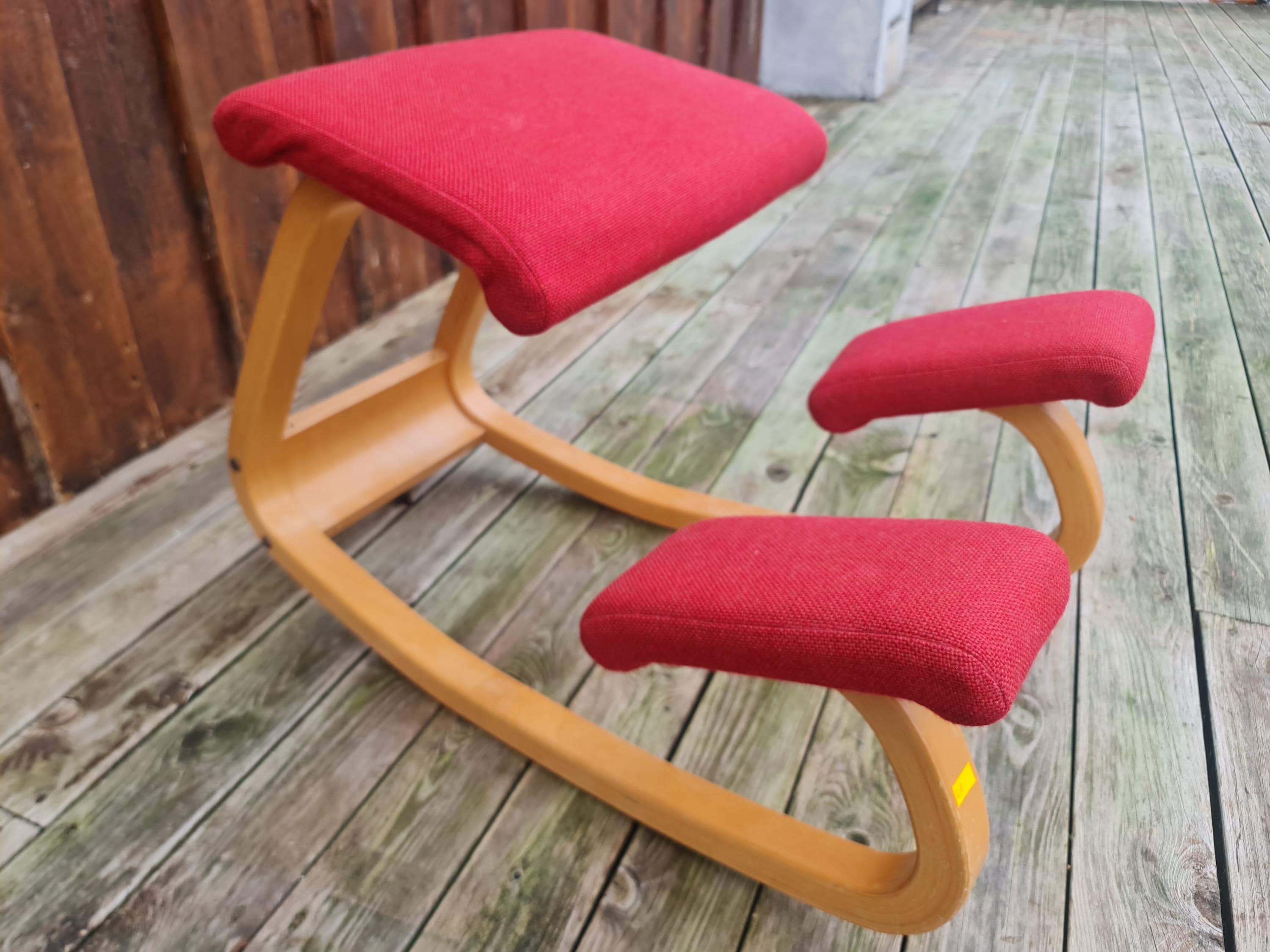 STOKKE 姿勢矯正 ノルウェー レッド balans il_fullxfull.6724629325_m1fm.jpg