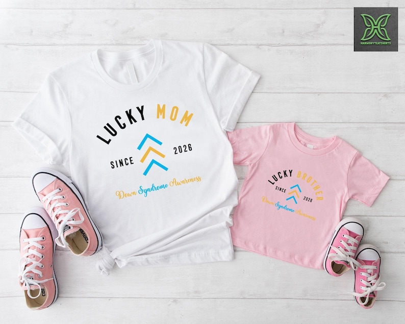 Custom Down Syndrome Awareness Shirt, Lucky Mom Dad Brother Shirt,Three Arrows Shirt,Down Syndrome Family Support Gift,T21 The Lucky Few Tee immagine 3