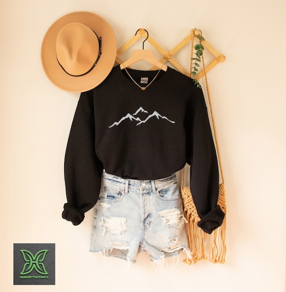 Embroidered Mountain Sweatshirt, Hiking Sweater,Mountain Outdoors Embroidery Sweat,Hiker Gift,Family Camp Shirt,Camping TShirt,Climbing Gift