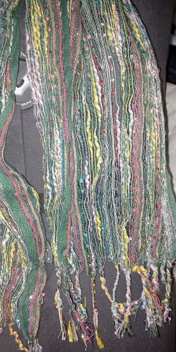 Multi-colored neck scarf