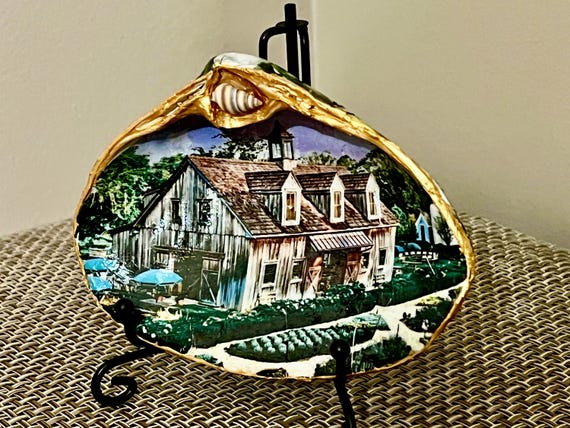 Victorian Winter Shell Cape May Keepsake