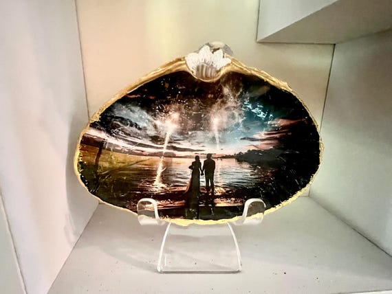 One-of-a-kind gift for weddings, anniversaries, memorials, and special occasions. Capture your most cherished moments in a unique way