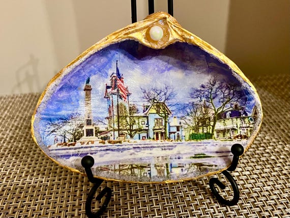 Victorian Winter Shell Cape May Keepsake