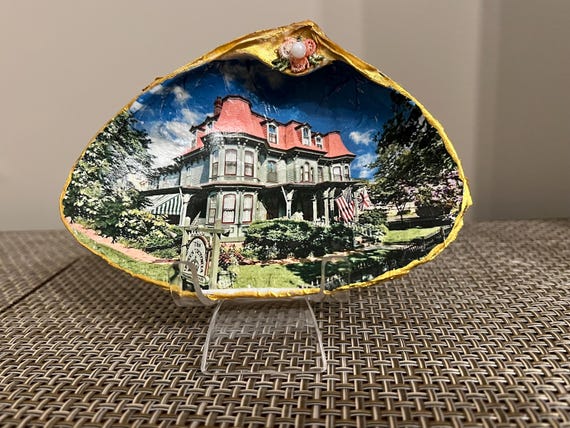 Shell Tales Cape May Photo Souvenir for Inns, Wineries, Restaurant Gift Shops. Custom photo on a clamshell. Coastal art and home decor.