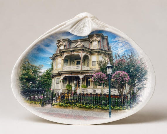 Personalized Clam Shell with Photo Embedded -not layered on- Natural Keepsake from the Beach, souvenirs, Gift Shop Items