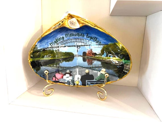 Special Occasion Gifts,  Honoring Someone, Thank You Gifts, Wedding Gifts,  Birthday Shell Greetings for Her, Valentine Heart Shells for him