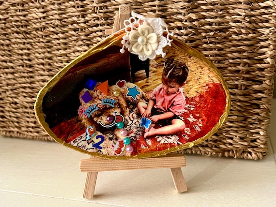 Grandchildren Shell- Timeless Memories with a custom-made keepsake from the beach for grandparents. Photos can be edited to your perfection.