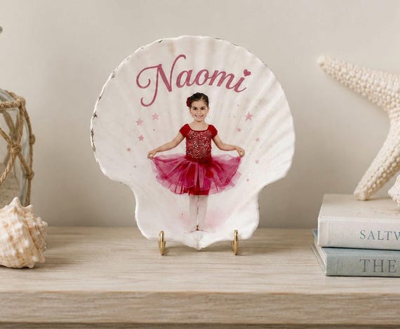 Family photos transferred into shells, Special occasion gifts for celebrations, Grievance or Memorial Gifts, Birthday Gifts from the beach