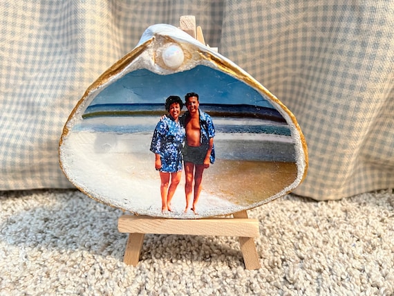 Special Occasion Gifts,  Honoring Someone, Thank You Gifts, Wedding Gifts,  Birthday Shell Greetings for Her, Valentine Heart Shells for him