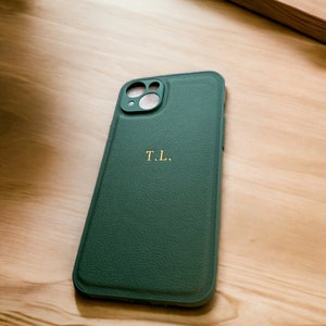 Custodia per telefono con nome inciso per iPhone 15 14 12 13 Pro Max Plus. Regalo di lusso Iniziali Cover posteriore per telefono in pelle personalizzata Compleanno per lei Lui Green - Gold Letters