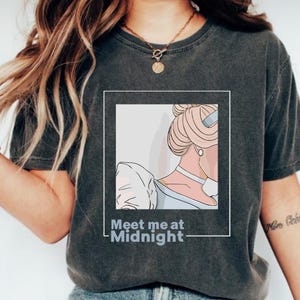 Camiseta "Meet Me At Midnight", Camiseta da Princesa Cinderela da Disney, Camiseta da Princesa Cinderela da Disney, Camiseta da Princesa Cinderela, Camiseta da Cinderela