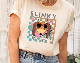 Camiseta de Toy Story Slinky Dog, camiseta de Toy Story, camisetas de personajes de Toy Story, camiseta vintage de Toy Story, camiseta de Friends, camiseta de Toys Crossing