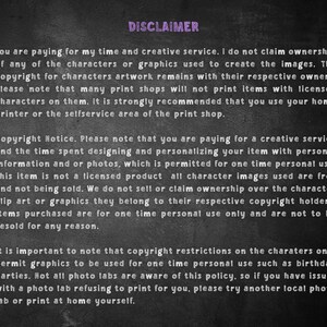 K&ouml;nnte beinhalten: Schwarzwei&szlig;er Text auf einem dunkelgrauen Hintergrund mit dem Wort "DISCLAIMER" in Lila oben. Der Text erkl&auml;rt die Urheberrechtsbestimmungen f&uuml;r digitale Kunstwerke und Grafiken. Er besagt, dass das Kunstwerk nur f&uuml;r den einmaligen pers&ouml;nlichen Gebrauch bestimmt ist und nicht weiterverkauft werden darf.