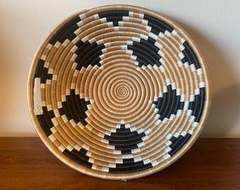 African Wall Basket, Rwanda Basket, Woven Bowl, Natural Sisal Fiber, Dining Centerpiece, Fruit & Bread Bowl, Home Decor, Wall Decor