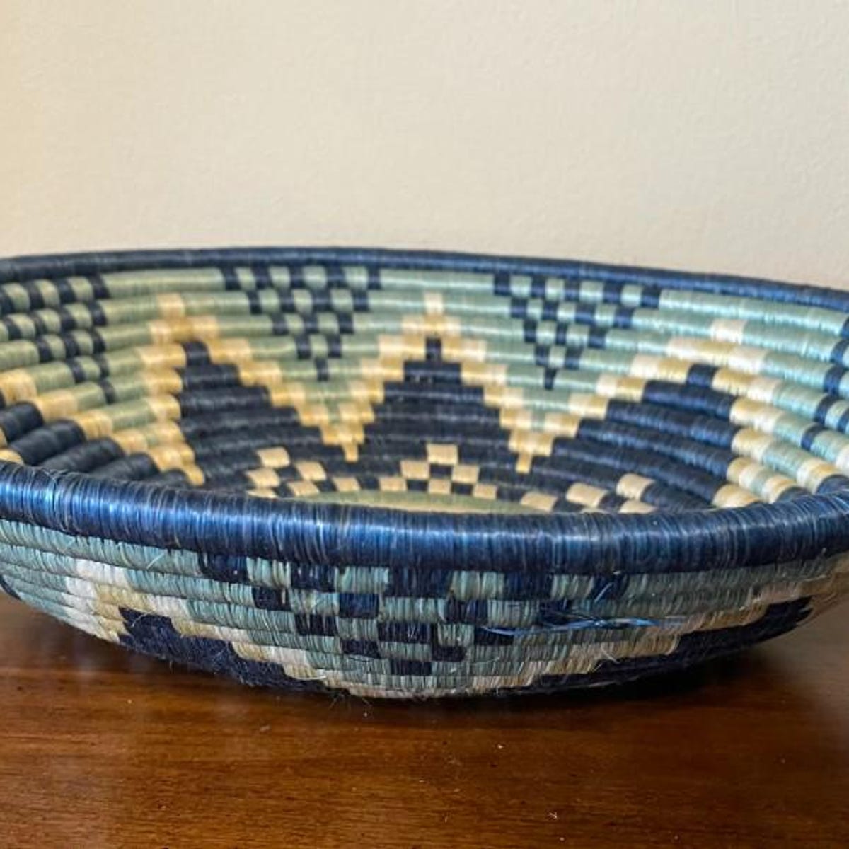African Wall Basket, Rwanda Basket, Woven Bowl, Natural Sisal Fiber, Dining Centerpiece, Fruit & Bread Bowl, Home Decor, Wall Decor - Etsy