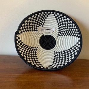 African Wall Basket, Rwanda Basket, Woven Bowl, Natural Sisal Fiber, Dining Centerpiece, Fruit & Bread Bowl, Home Decor, Wall Decor