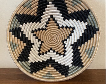 African Wall Basket, Rwanda Basket, Woven Bowl, Natural Sisal Fiber, Dining Centerpiece, Fruit & Bread Bowl, Home Decor, Wall Decor