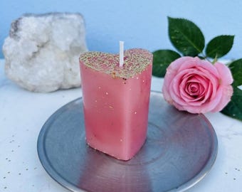 Aphrodite Herz Kerze - Rosa Göttin Kerze-Handgemachtes witchy Dekor |     Göttin der Liebe Kerze mit goldenem Glanz