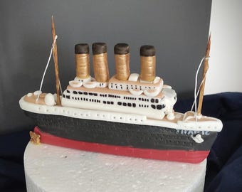 Titanic Sugar Paste Fondant Figurine – Handmade Historical Cake Topper