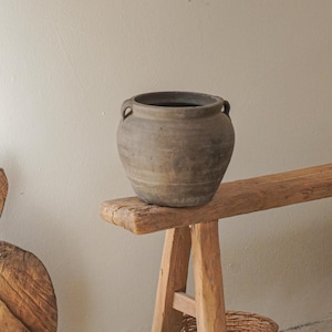 Vintage Grey Clay Pot,Rustic Farmhouse Decor,Japandi Decor,Wabi-Sabi Pottery,Entryway Organizer,Shelf Decor,Rustic Decor,Vintage pottery