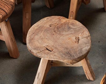Vintage Reclaimed Elm Wood Mini Stool,Wabi Sabi Farmhouse Bench,Decorative Stool,Wood Pedestal, Rustic Home Decor,Entryway Decor,Round Stool