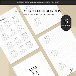 Puede incluir: Un conjunto de páginas de papel blanco con paneles y calendarios del año 2026. Las páginas incluyen los meses del año, con el texto "2026 YEAR DASHBOARDS YEAR AT GLANCE & CALENDAR". Un gráfico ovalado negro dice "6 PAGES".