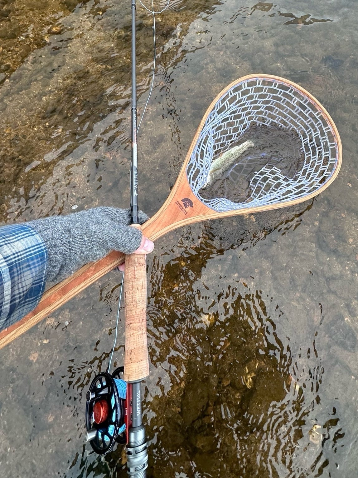 Wood fishing net 