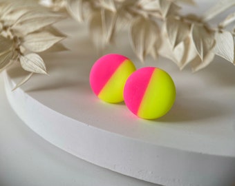 Round stud earrings neon | neon pink | neon yellow | two-tone earrings | pink | yellow