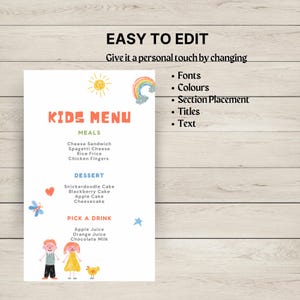 Puede incluir: Un men&uacute; infantil imprimible y colorido con un sol, un arco&iacute;ris y personajes de dibujos animados. El men&uacute; est&aacute; dividido en secciones para comidas, postre y bebidas. El texto dice "Kids Menu", "Meals", "Dessert", "Pick a Drink", "Cheese Sandwich", "Spaghetti Cheese", "Rice Frice", "Chicken Fingers", "Snickerdoodle Cake", "Blackberry Cake", "Apple Cake", "Cheesecake", "Apple Juice", "Orange Juice", and "Chocolate Milk".