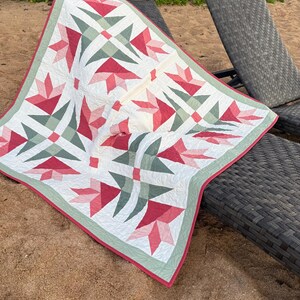 PDF Dancing Lilies Quilt Pattern - Mini, Baby, Throw, and Queen Sizes ...