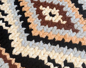 Aztec Chunky Blanket Design 4 Pattern