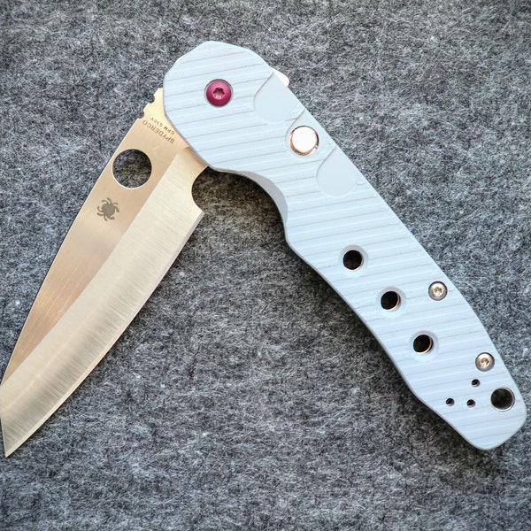 Spyderco Smock Scales (w/free bonus set!)