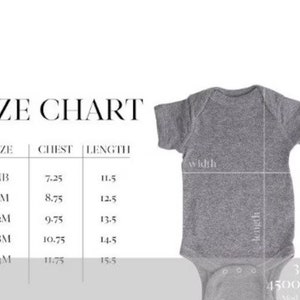 Puede incluir: Un body gris para beb&eacute; con una tabla de tallas. La tabla de tallas incluye medidas de pecho y largo en pulgadas para las tallas NB, 6M, 12M, 18M y 24M. El body tiene una medida de ancho y largo.