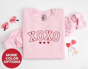 XOXO Valentines Day Sweater, Minimalist Valentines Day Sweater, XOXO Sweatshirt, Valentines Gift For Her, Valentines Day Outfit, Cupid
