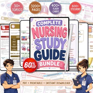 Op de afbeelding: Een digitaal verpleegkunde studiepakket met een centrale omslag met de tekst COMPLETE NURSING STUDY GUIDE BUNDLE, omringd door diverse educatieve pagina's, medische diagrammen, een stylus en twee geïllustreerde figuren in medische kleding.