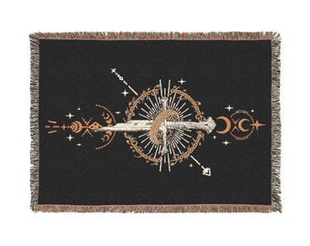 Cozy Middle-Earth Inspired Woven Blanket - Fantasy Adventure Themed Throw