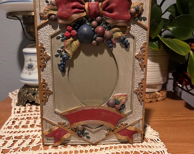 Vintage Innovation Giftware Resin Cover Photo Album. Fruit And Ribbon Decor
