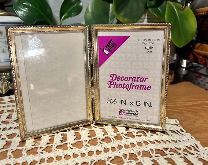 Vintage Woolworth Woolco Happy Homes Double Picture Frame. 3 1/2 X 5 Gold Tone