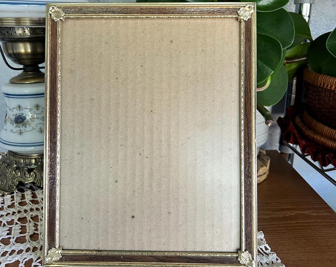 Vintage Metal Brass Gold Tone Picture Frame Embossed Faux Wood Inlay MCM 8x10