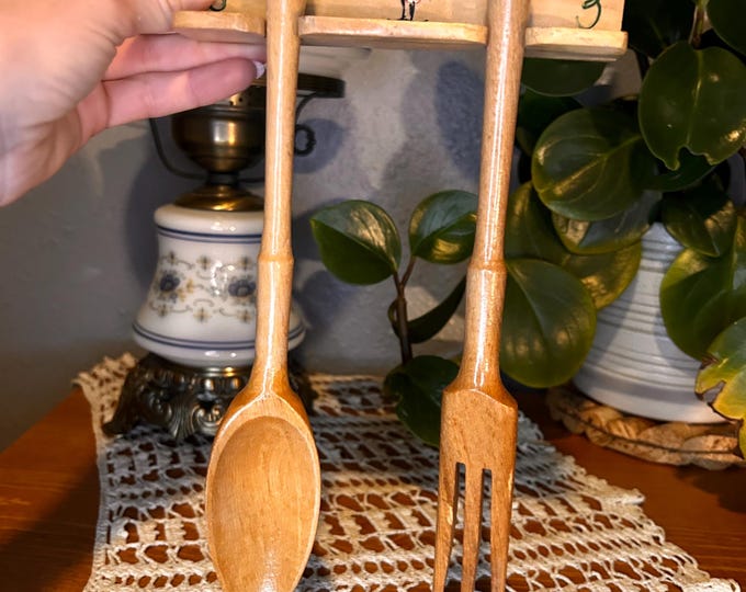 Vintage Decorative Westwood Hanging Salad Utensils.  Chicken Themed Retro