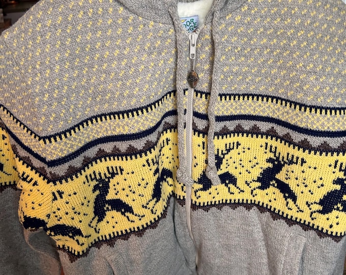 Vintage Outdoor Exchange Wool Blend Hooded Sweater Zip Up Lined Reindeer Pattern