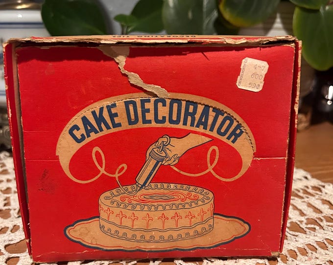 Vintage Lorraine Cake Decorator in Original Box Complete. Sold At F W Woolworths